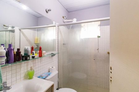 Casa à venda com 180m², 2 quartos e 3 vagas Casa à venda com 180m², 2 quartos e 3 vagasBanheiro