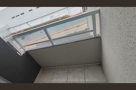 Apartamento à venda com 70m², 3 quartos e 1 vaga Apartamento à venda com 70m², 3 quartos e 1 vagaVaranda