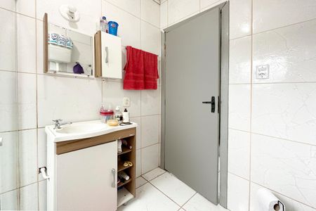 Casa à venda com 78m², 2 quartos e 1 vagaBanheiro