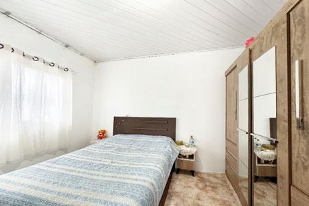 Casa à venda com 78m², 2 quartos e 1 vagaQuarto