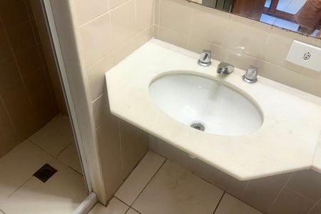 Apartamento à venda com 80m², 1 quarto e 1 vagaBanheiro