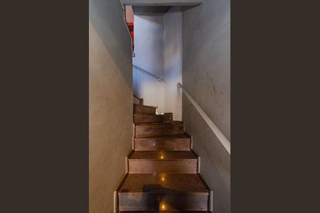 Apartamento à venda com 213m², 3 quartos e 4 vagasEscada