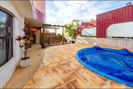 Apartamento à venda com 213m², 3 quartos e 4 vagasCobertura