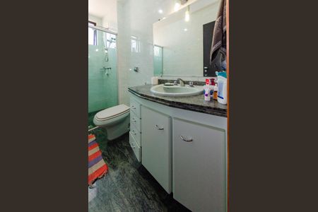 Apartamento à venda com 213m², 3 quartos e 4 vagasBanheiro 1