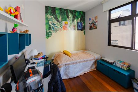 Apartamento à venda com 213m², 3 quartos e 4 vagasQuarto 1