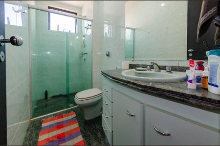 Apartamento à venda com 213m², 3 quartos e 4 vagasBanheiro 1