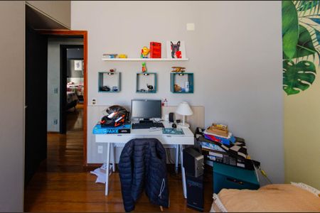 Apartamento à venda com 213m², 3 quartos e 4 vagasQuarto 1