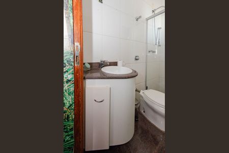 Apartamento à venda com 213m², 3 quartos e 4 vagasBanheiro 2