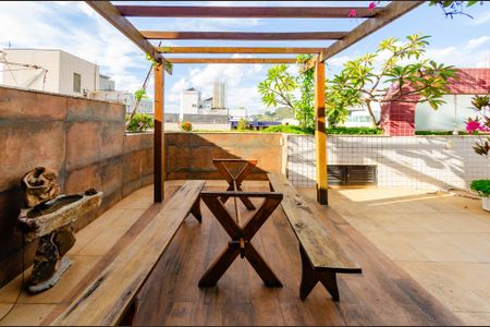 Apartamento à venda com 213m², 3 quartos e 4 vagasCobertura