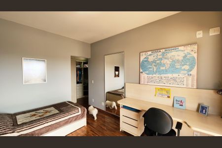 Casa de condomínio à venda com 407m², 6 quartos e 4 vagasQuarto 1