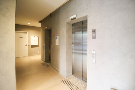 Studio para alugar com 27m², 1 quarto e sem vaga Studio para alugar com 27m², 1 quarto e sem vagaHall