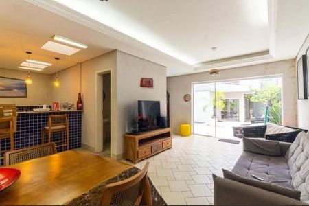 Casa à venda com 300m², 4 quartos e 4 vagasFoto 35