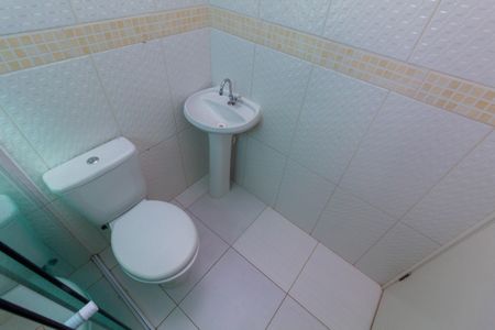 Casa à venda com 72m², 2 quartos e 1 vaga Casa à venda com 72m², 2 quartos e 1 vagaBanheiro da Suíte 2