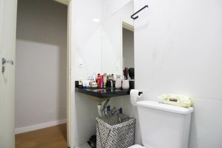 Casa à venda com 140m², 3 quartos e 2 vagas Casa à venda com 140m², 3 quartos e 2 vagasBanheiro da Suíte 2