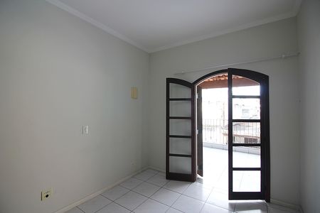 Casa à venda com 210m², 3 quartos e 2 vagasQuarto 2