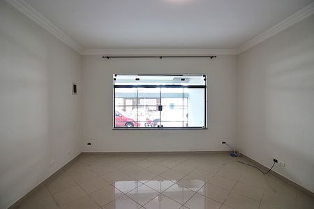 Casa à venda com 210m², 3 quartos e 2 vagasSala