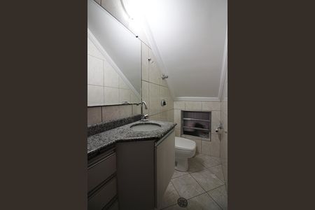 Casa à venda com 210m², 3 quartos e 2 vagasLavabo