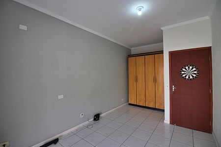 Casa à venda com 210m², 3 quartos e 2 vagasQuarto 1