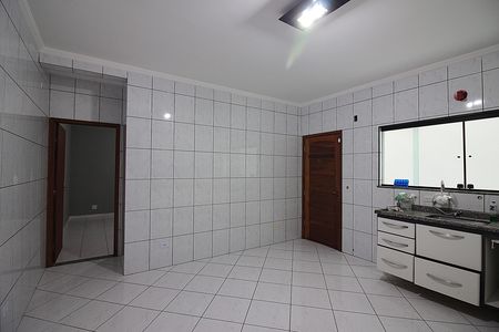 Casa à venda com 210m², 3 quartos e 2 vagasCozinha