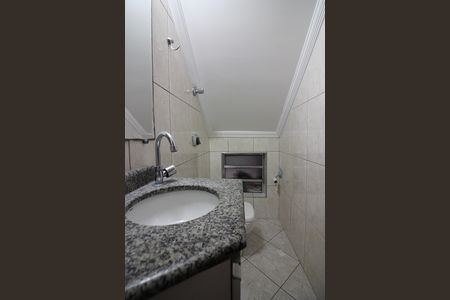 Casa à venda com 210m², 3 quartos e 2 vagasLavabo