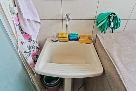 Apartamento para alugar com 76m², 2 quartos e 1 vagaÁrea de Serviço