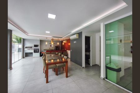 Apartamento para alugar com 89m², 2 quartos e 2 vagasÁrea comum - Playground