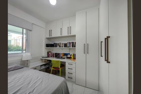 Apartamento para alugar com 89m², 2 quartos e 2 vagasQuarto