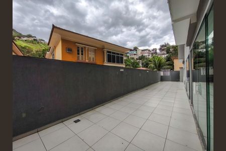 Apartamento para alugar com 89m², 2 quartos e 2 vagasÁrea comum - Playground