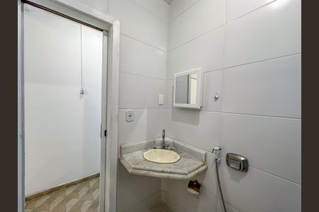 Apartamento para alugar com 25m², 1 quarto e sem vaga Apartamento para alugar com 25m², 1 quarto e sem vagaBanheiro social