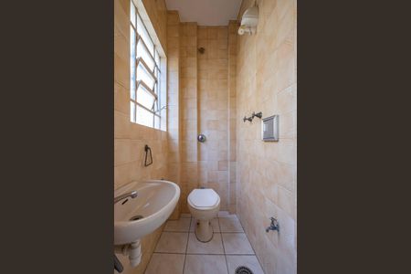 Apartamento para alugar com 160m², 3 quartos e 1 vaga Apartamento para alugar com 160m², 3 quartos e 1 vagaBanheiro de Serviço