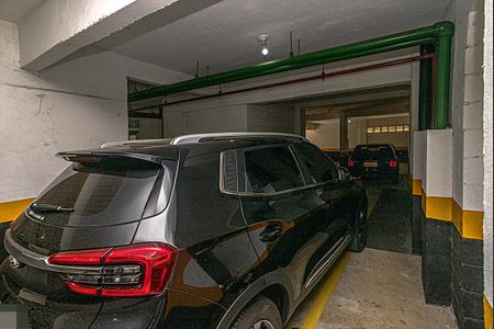 Apartamento para alugar com 74m², 3 quartos e 2 vagas Apartamento para alugar com 74m², 3 quartos e 2 vagasÁrea comum -vagas na garagem