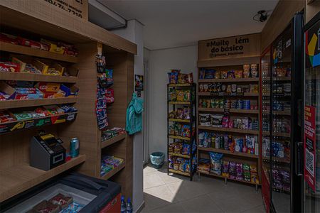 Apartamento para alugar com 74m², 3 quartos e 2 vagas Apartamento para alugar com 74m², 3 quartos e 2 vagasÁrea comum - mercadinho