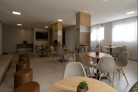 Apartamento para alugar com 74m², 3 quartos e 2 vagas Apartamento para alugar com 74m², 3 quartos e 2 vagasÁrea comum - salão de festas