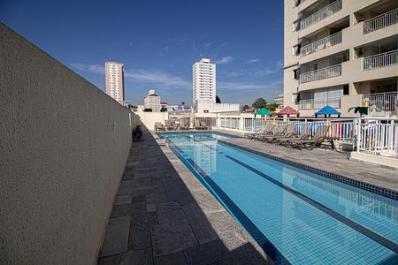 Apartamento para alugar com 74m², 3 quartos e 2 vagas Apartamento para alugar com 74m², 3 quartos e 2 vagasÁrea comum - Piscina