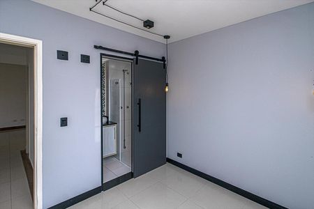 Apartamento para alugar com 74m², 3 quartos e 2 vagas Apartamento para alugar com 74m², 3 quartos e 2 vagasSuíte