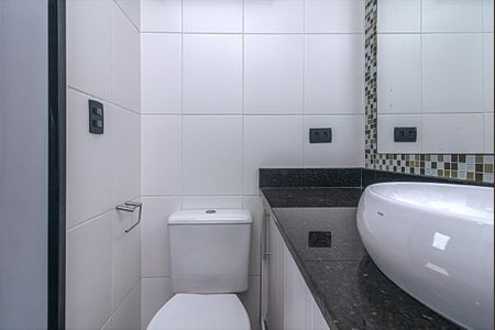 Apartamento para alugar com 74m², 3 quartos e 2 vagas Apartamento para alugar com 74m², 3 quartos e 2 vagasBanheiro da Suíte