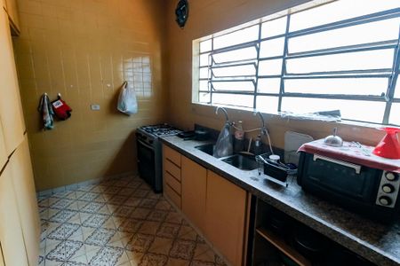 Casa à venda com 325m², 2 quartos e 8 vagas Casa à venda com 325m², 2 quartos e 8 vagasCozinha
