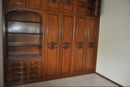 Apartamento à venda com 260m², 4 quartos e 1 vagaQuarto 2