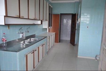 Apartamento à venda com 260m², 4 quartos e 1 vagaCozinha