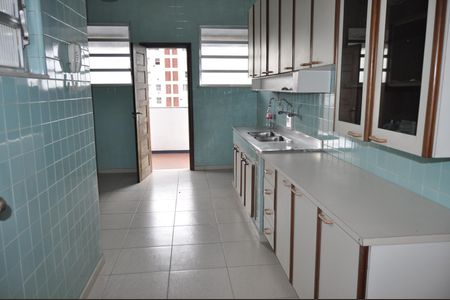 Apartamento à venda com 260m², 4 quartos e 1 vagaCozinha