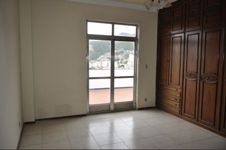 Apartamento à venda com 260m², 4 quartos e 1 vagaSuite