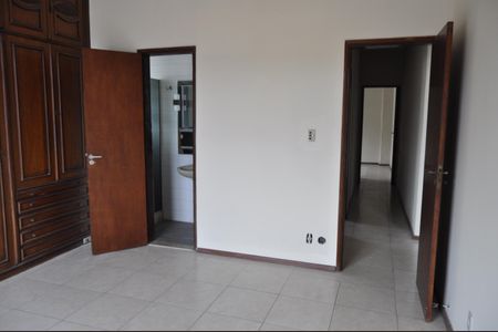 Apartamento à venda com 260m², 4 quartos e 1 vagaSuite
