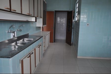 Apartamento à venda com 260m², 4 quartos e 1 vagaCozinha
