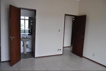 Apartamento à venda com 260m², 4 quartos e 1 vagaSuite