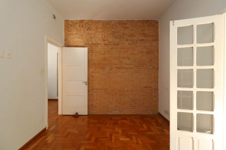 Casa à venda com 210m², 4 quartos e 3 vagas Casa à venda com 210m², 4 quartos e 3 vagasQuarto 2