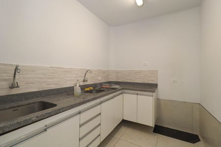 Casa à venda com 210m², 4 quartos e 3 vagas Casa à venda com 210m², 4 quartos e 3 vagasCozinha 1