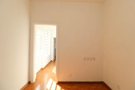 Casa à venda com 210m², 4 quartos e 3 vagas Casa à venda com 210m², 4 quartos e 3 vagasQuarto 3
