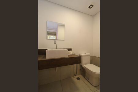 Casa à venda com 210m², 4 quartos e 3 vagas Casa à venda com 210m², 4 quartos e 3 vagasBanheiro 2
