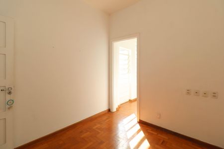 Casa à venda com 210m², 4 quartos e 3 vagas Casa à venda com 210m², 4 quartos e 3 vagasQuarto 3