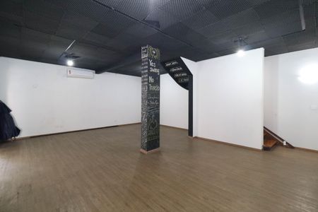 Sala de casa à venda com 4 quartos, 210m² em Pinheiros, São Paulo